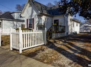 606 N Cottage St, Taylorville, IL 62568