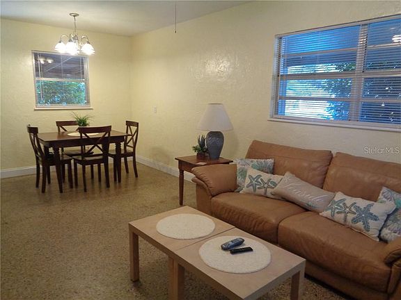 5th image of 2120 Summerlin Ave