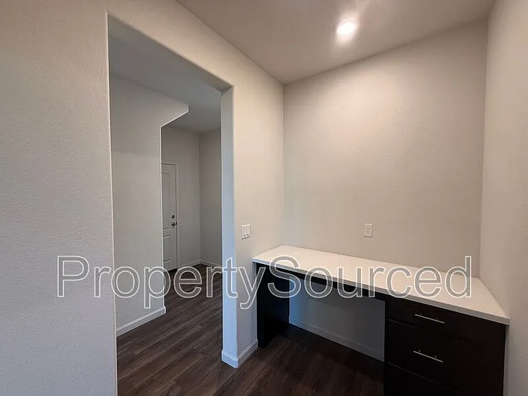2957 Mokelumne Ct — Photo 17