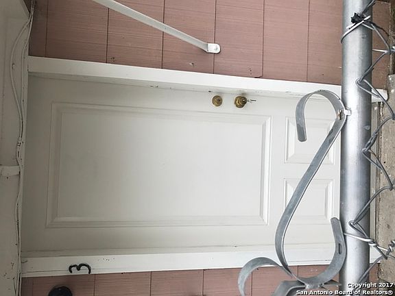 3rd image of 218 Panuco St #3