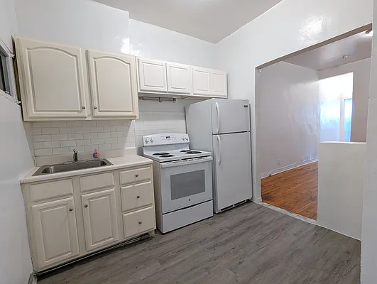 Rented by Manhattan Spaces | media 9