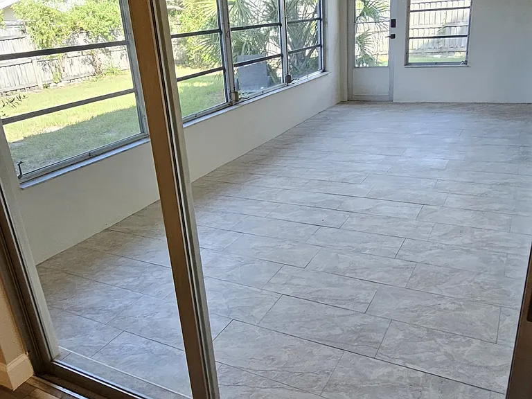 1329 Fairfield Dr — Photo 20