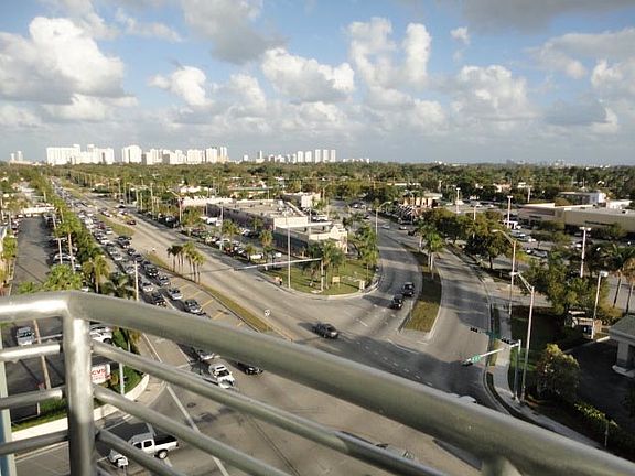 2nd image of 1791 NE Miami Gardens Dr APT 705E