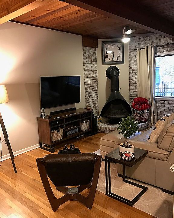 1st image of 1135 W Drummond Pl #5B