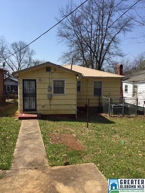 2nd image of 1611 Center St S