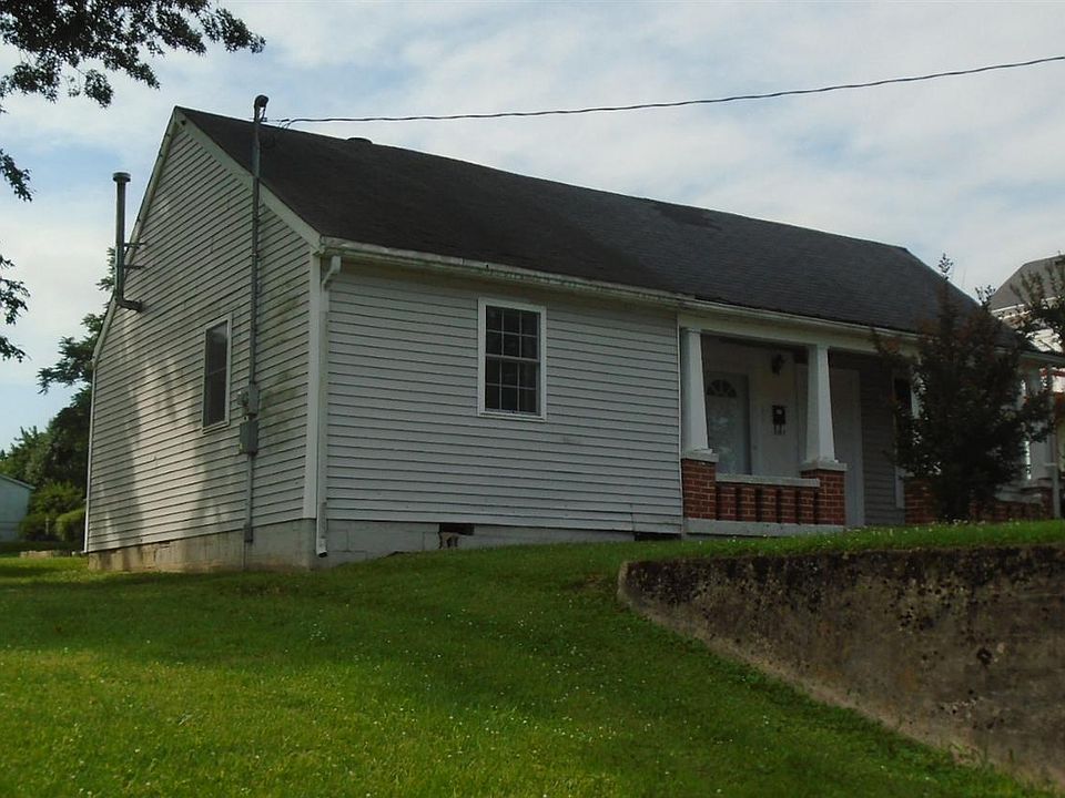 1st image of 276 Douglas Ave