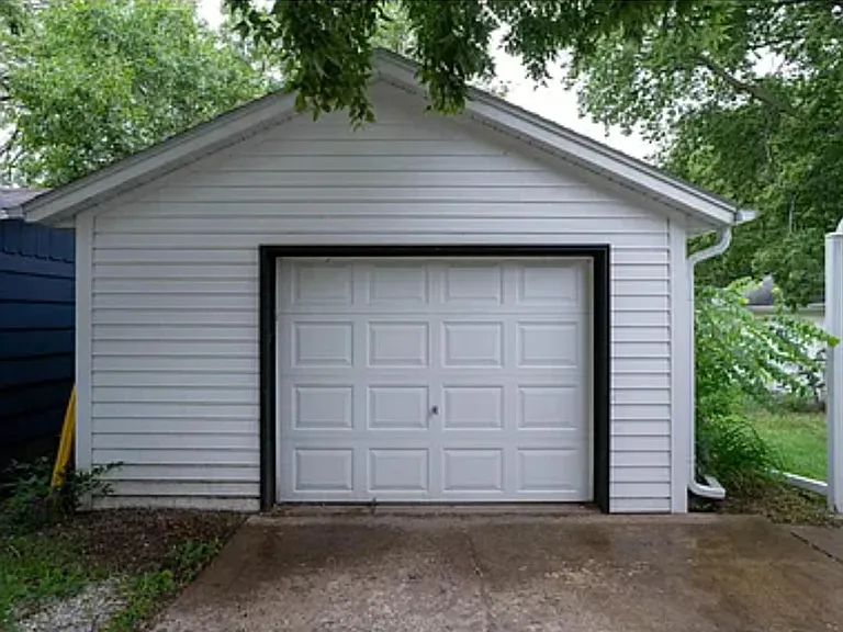 3600 Ridge Ave — Photo 3