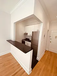 Rented by Metropolis Real Estate of Manhattan