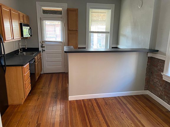 3rd image of 3838 Connecticut St #2