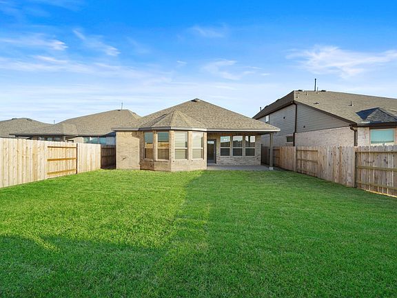 Spacious Backyard and Covered Patio