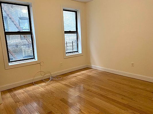 2nd image of 610 W 196th St #2GG