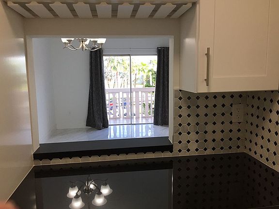 4th image of 5731 NW 37th St APT 327