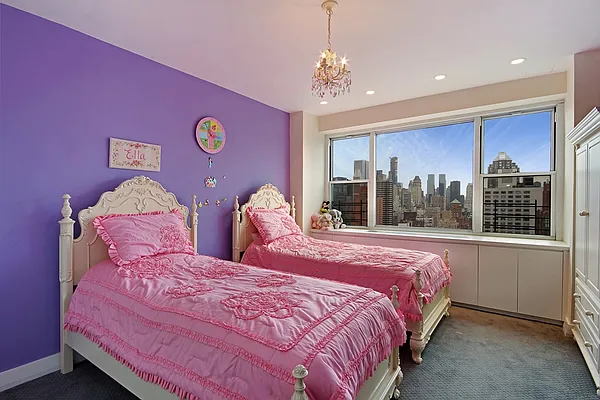 Rented by Corcoran | media 23