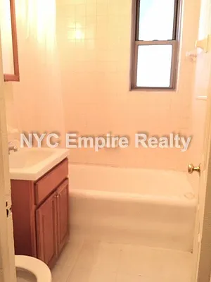 Rented by NYC Empire Realty Inc | media 14