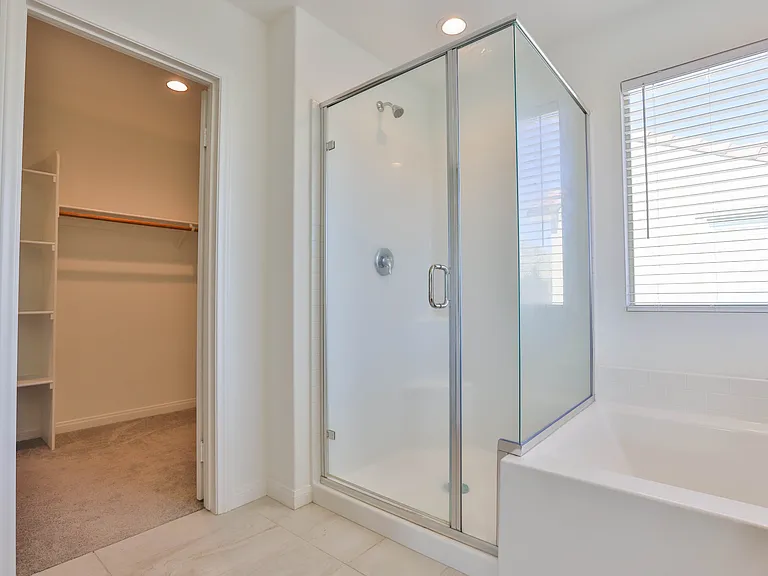 4551 Highland Ave — Photo 20