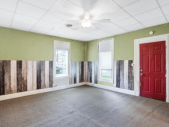 5th image of 211 W Wilson St