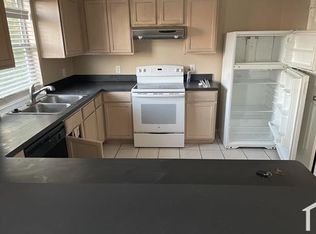 7700 Mason Dells Dr, Arlington, TX 76001