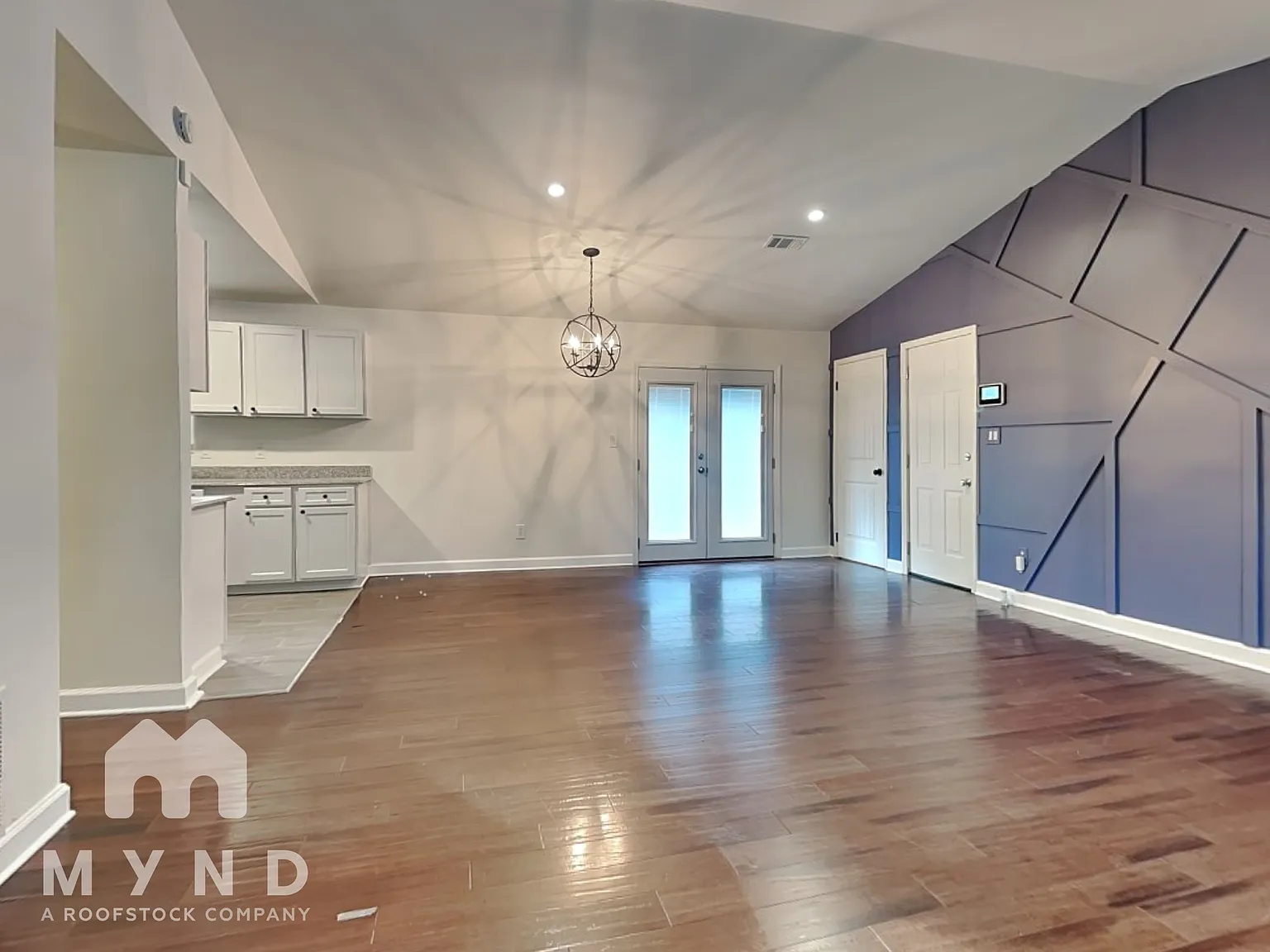 3 bed, 2.0 bath, 1112 sqft, $1,795 — Photo 4