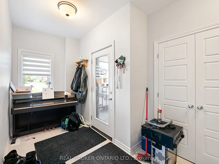 219 Pastel Way — Photo 3