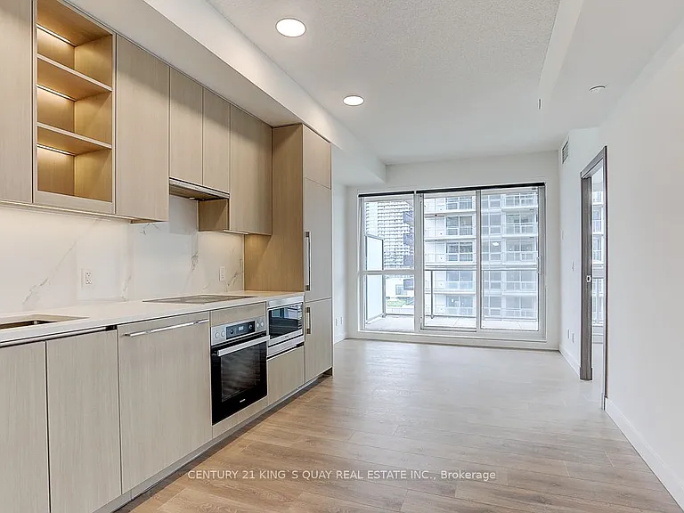 25 McMahon Dr #601 — Photo 15
