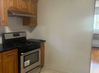 13755 Holly Ave #1, Flushing, NY 11355