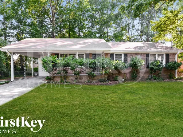 525 Jefferson Ave, Fayetteville, GA 30214