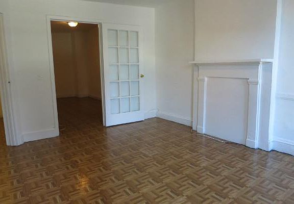 2nd image of 630 10th Ave Frnt 2