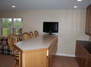 5721 Clover Ln, Westerville, OH
