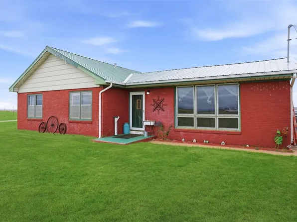 15289 Us Highway 283 Hwy, Blair, OK 73526