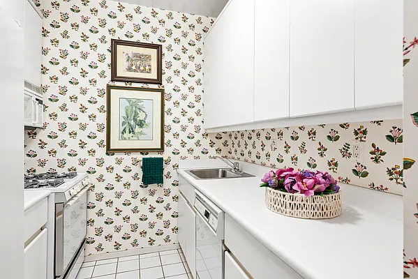 Sold by Compass | media 4