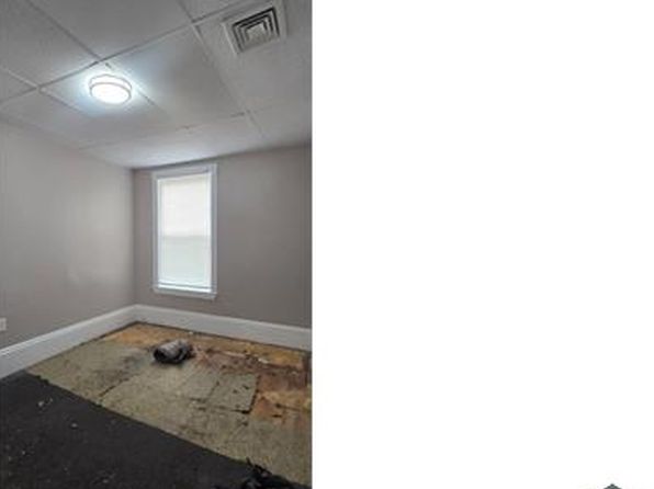 52 Blue Hill Ave #U2-u3