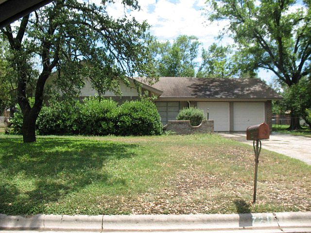 1st image of 721 S Skylane Dr