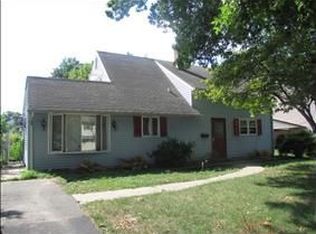 44 N Court Ln, Levittown, PA