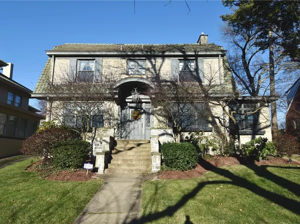 149 Jefferson Dr, Pittsburgh, PA 15228