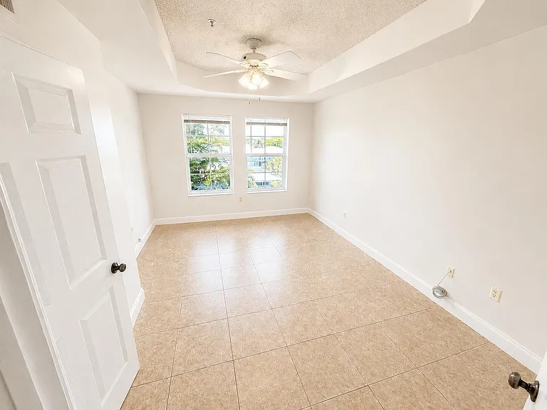 1407 Tuscany Way #Penthouse 1407 — Photo 5