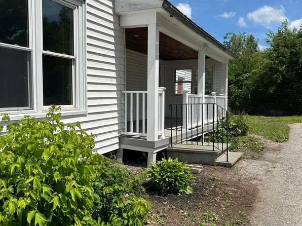 213 Oak Street, Lewiston, ME 04240