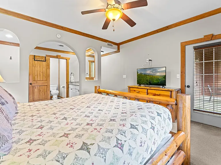206 Forrest Loop Way #16 — Photo 12