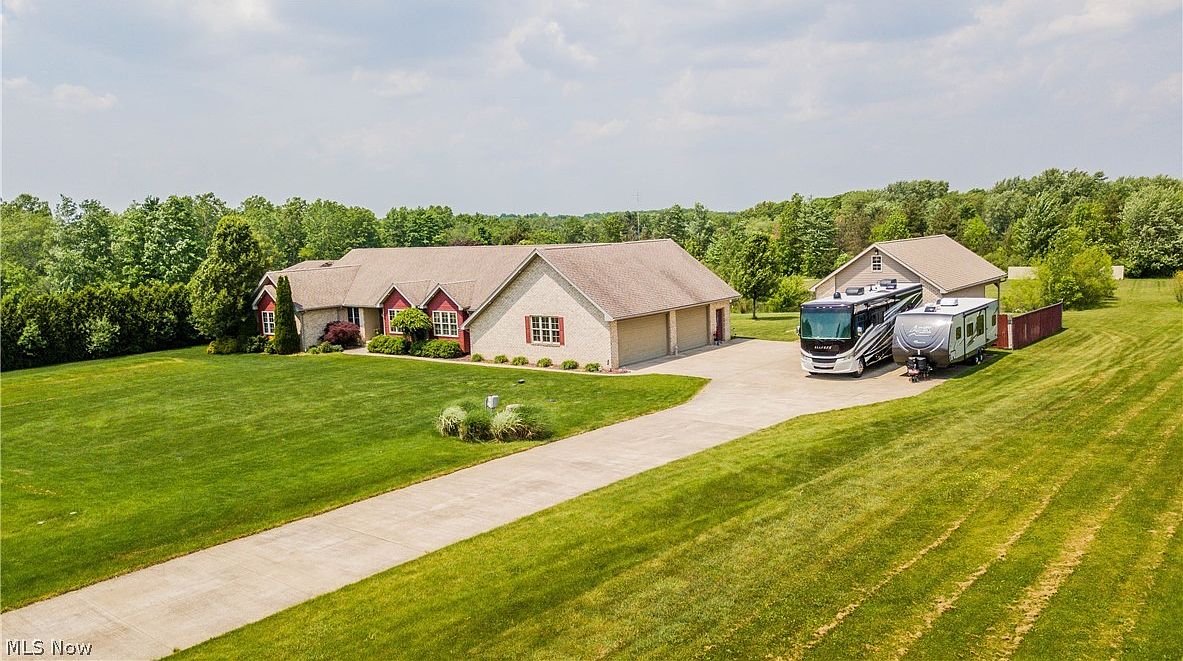 4120 Stark Dr, Austintown, OH 44515 Zillow