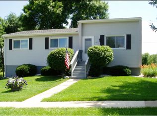 501 E Southridge Rd, Marshalltown, IA 50158