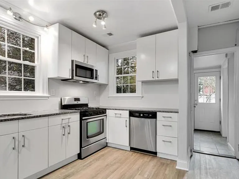 4847 Bayard Blvd — Photo 3