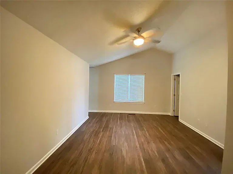 1110 Winter Park Ln — Photo 12