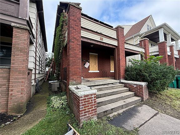 3rd image of 614 17th St