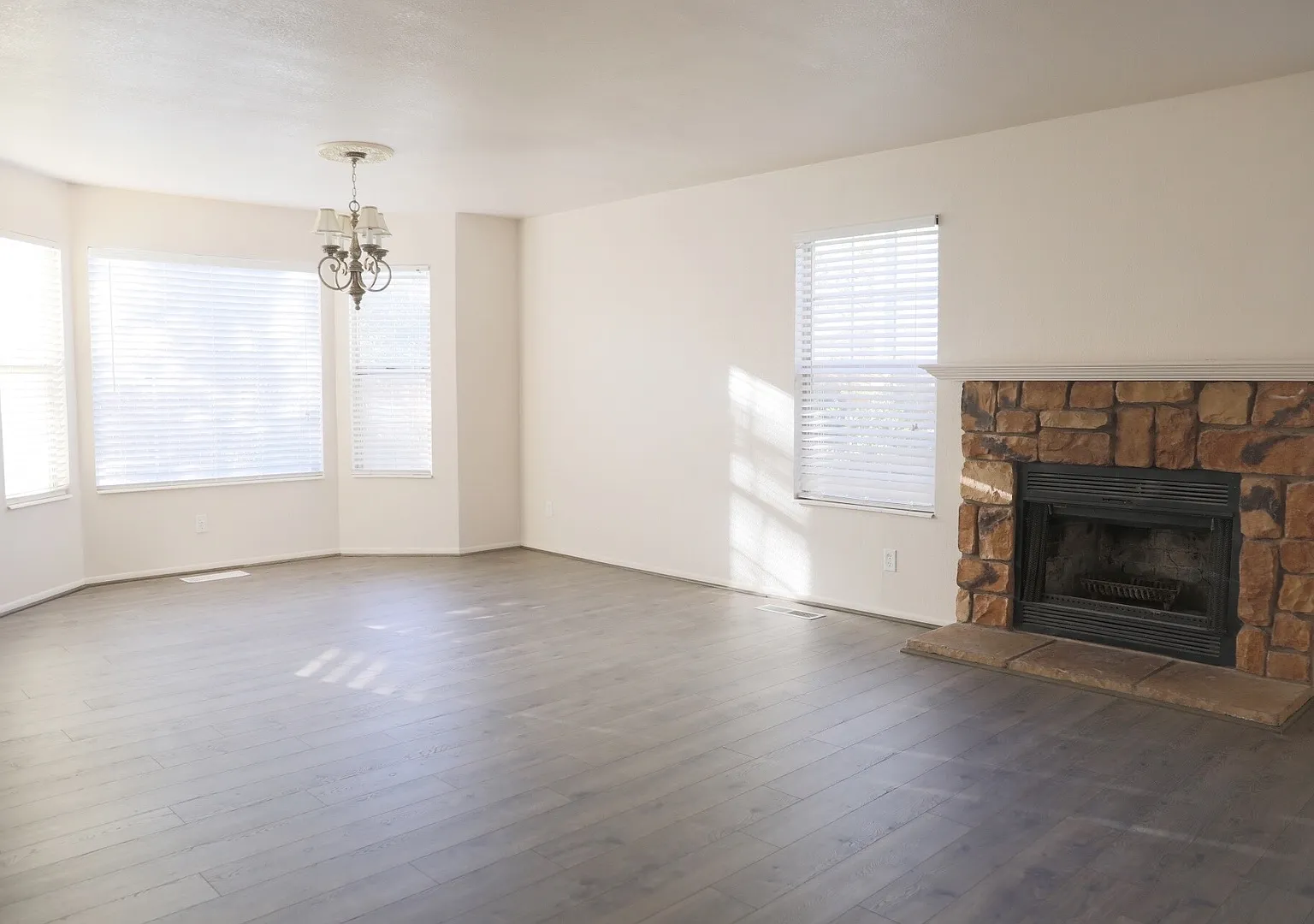 Nice Floor Plan — Photo 3