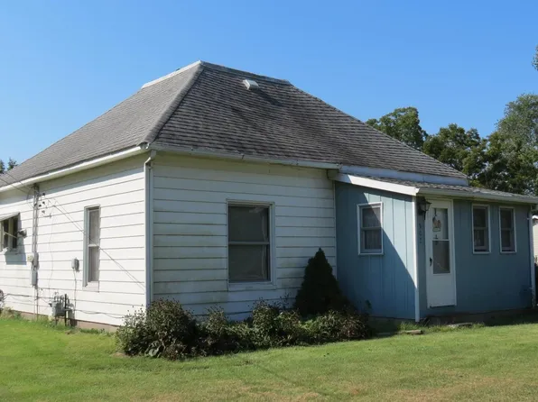 503 E 3rd South St, Tamaroa, IL 62888