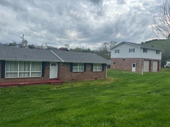 16 Factory Rd, Honaker, VA 24260