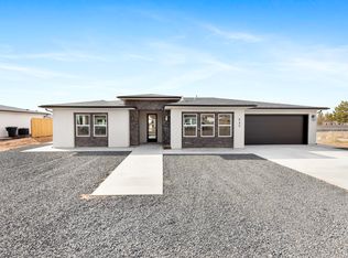 645 W Field Ave, Hildale, UT 84784