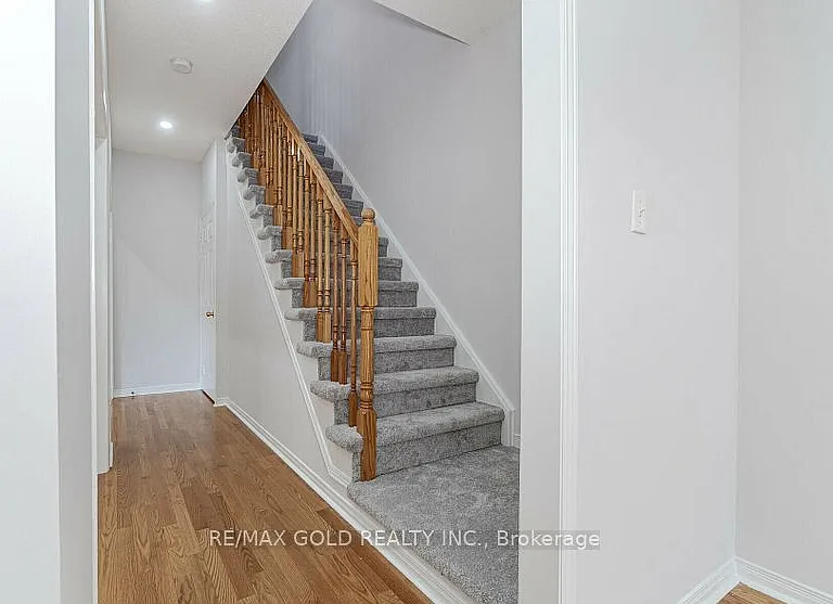 69 Portrush Trl — Photo 17