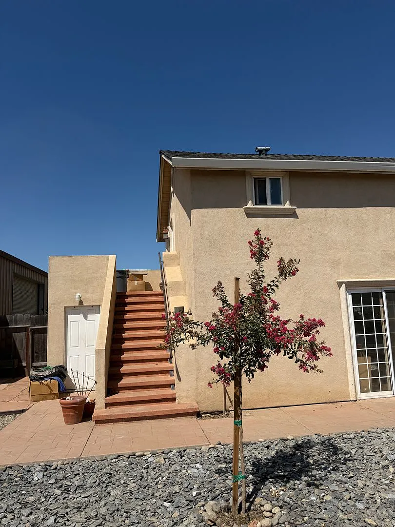 429 Root Rd — Photo 3