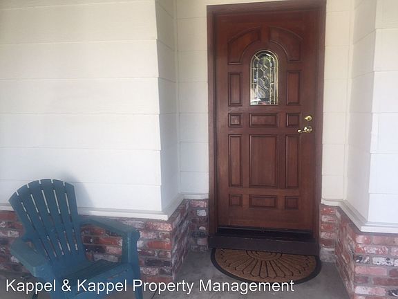 3rd image of 1795 Barton Dr