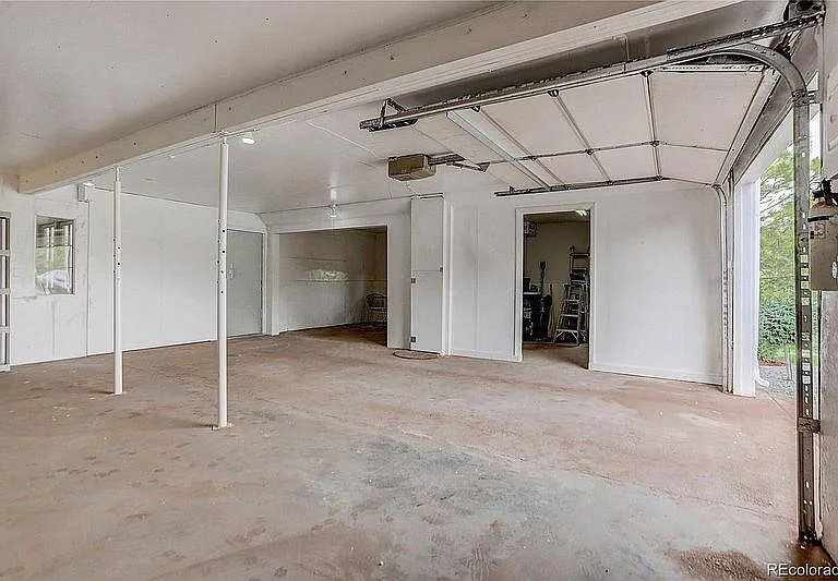 7348 Olde Stage Rd #B — Photo 15
